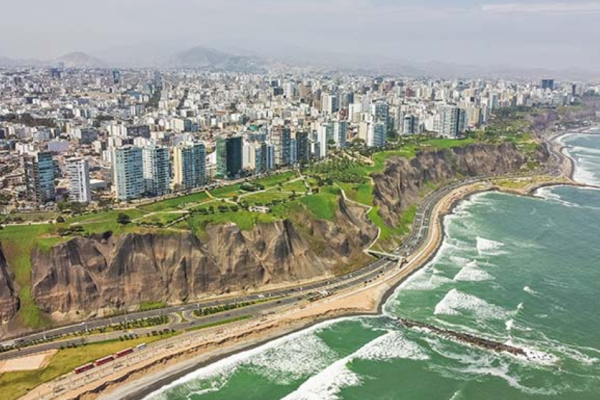 Toesca confirma compra de Frontal Trust, pero se excluye edificio de Fundamenta en la operación