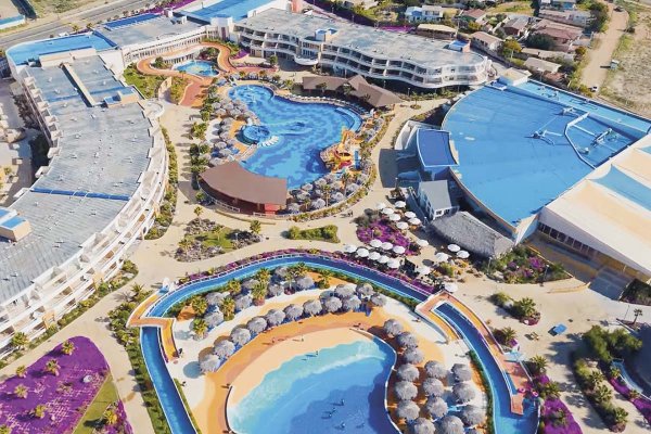 <p>“No tenemos una explicación científica aún”: dueño de Rosa Agustina aborda cierre de piscinas en Guanaqueros y adelanta interés por nuevo resort en Arica</p>