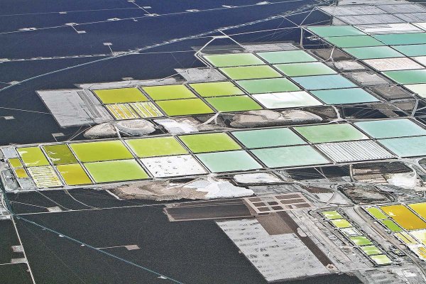 <p>Tianqi no se rinde: insiste con orden de no innovar ante la Suprema y pide suspender implementación de acuerdo Codelco-SQM</p>