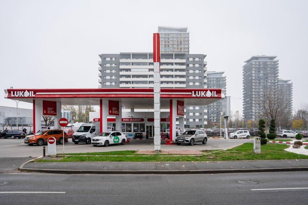 <p>Lukoil, la empresa petrolera más grande Rusia por la que Chevron y Quantum Capital Group preparan una oferta por US$ 22 mil millones</p>