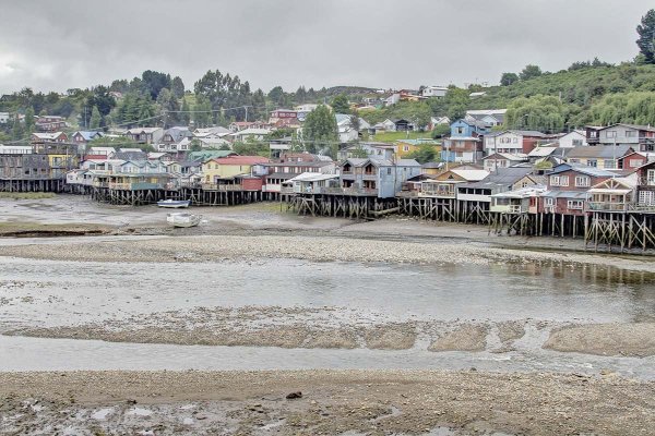 <p>FNE allana el camino para desembarco de Cencosud en Chiloé y cadena puede alquilar cuatro locales en la zona</p>