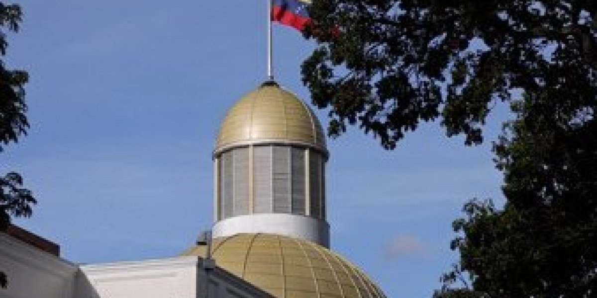 <p>Ahora en DF | Trump no fija calendario para la transición en Venezuela y prevé un periodo "largo" de control</p>