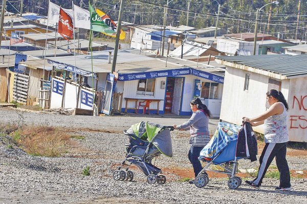 Encuesta Casen: pese a baja respecto a 2022, un 17,3% de la población en Chile es pobre, superando las 3,4 millones de personas