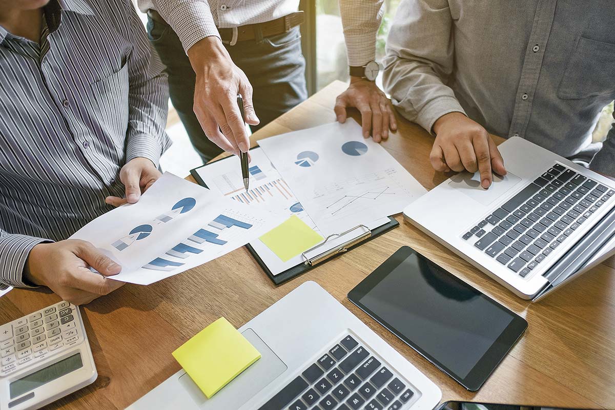 <p>El perfil de los gerentes de Finanzas: predominan los hombres de casi 50 años de edad y 66% posee postgrado</p>