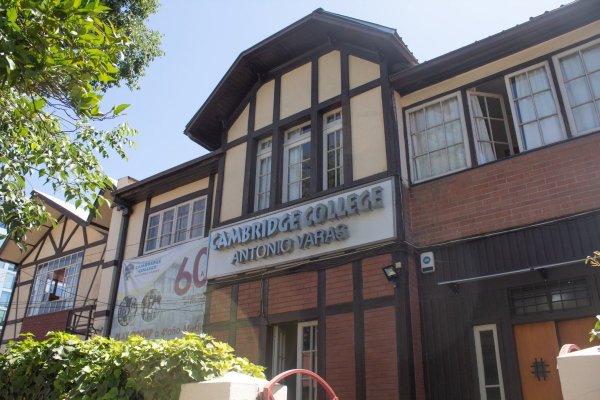 <p>La receta del Cambridge College para liderar el ranking PAES</p>