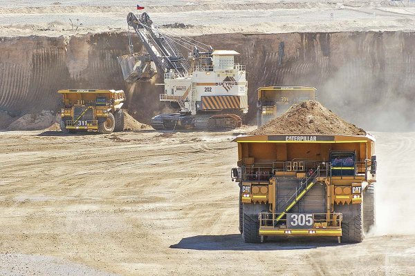 <p>Con viento a favor: mayoría del Panel UC respalda la idea del próximo Gobierno de buscar una rebaja del impuesto a las empresas</p>