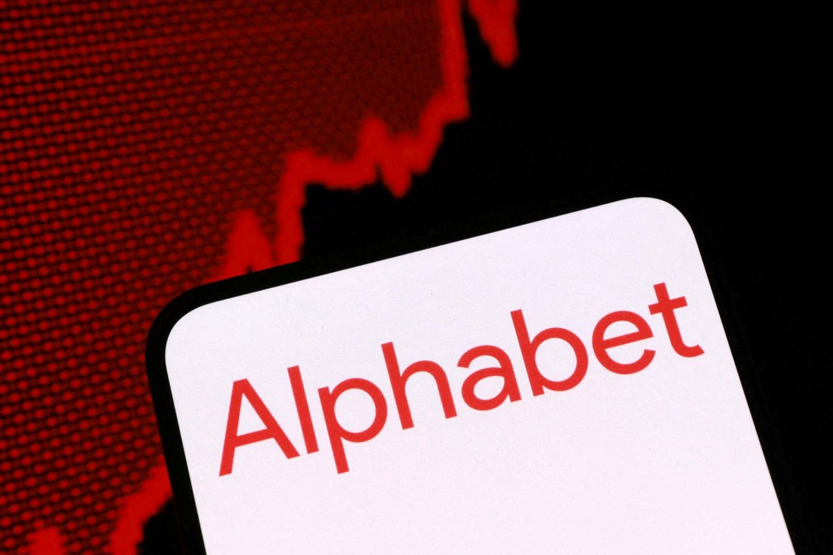 <p>Las acciones de Alphabet cotizan en torno a 28 veces las ganancias estimadas. Foto: Reuters</p>