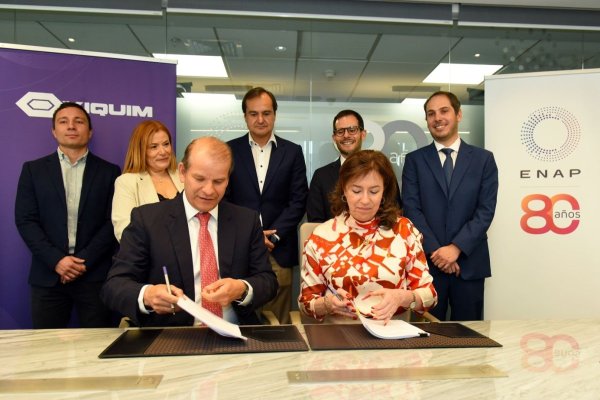 <p>Enap sella alianza con Oxiquim y busca consolidar su unidad logística de más de US$ 3 mil millones vía acuerdos con privados</p>