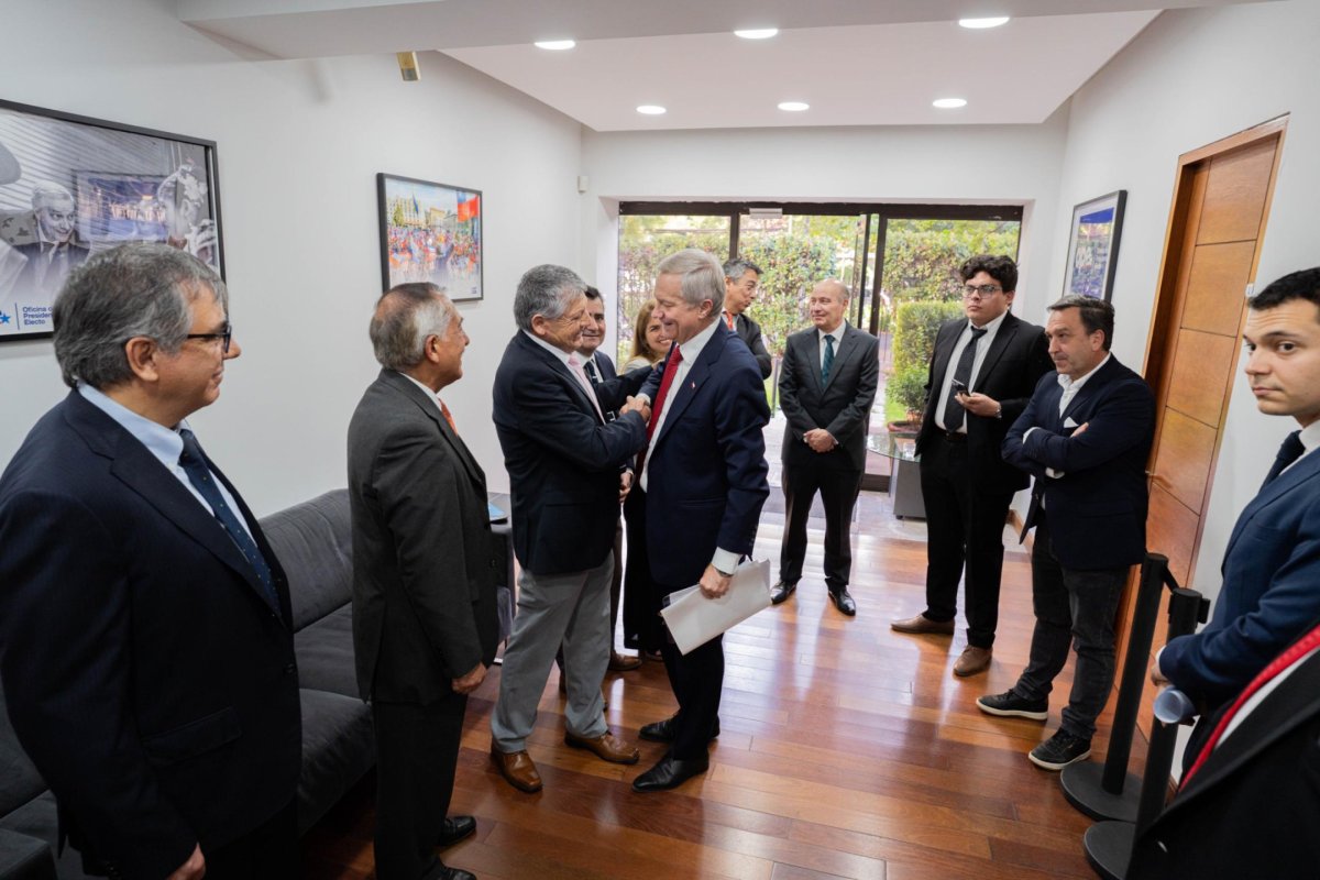 <p>Kast recibe a gremios PYME y Quiroz les adelanta reducción de impuestos y créditos para contrataciones</p>