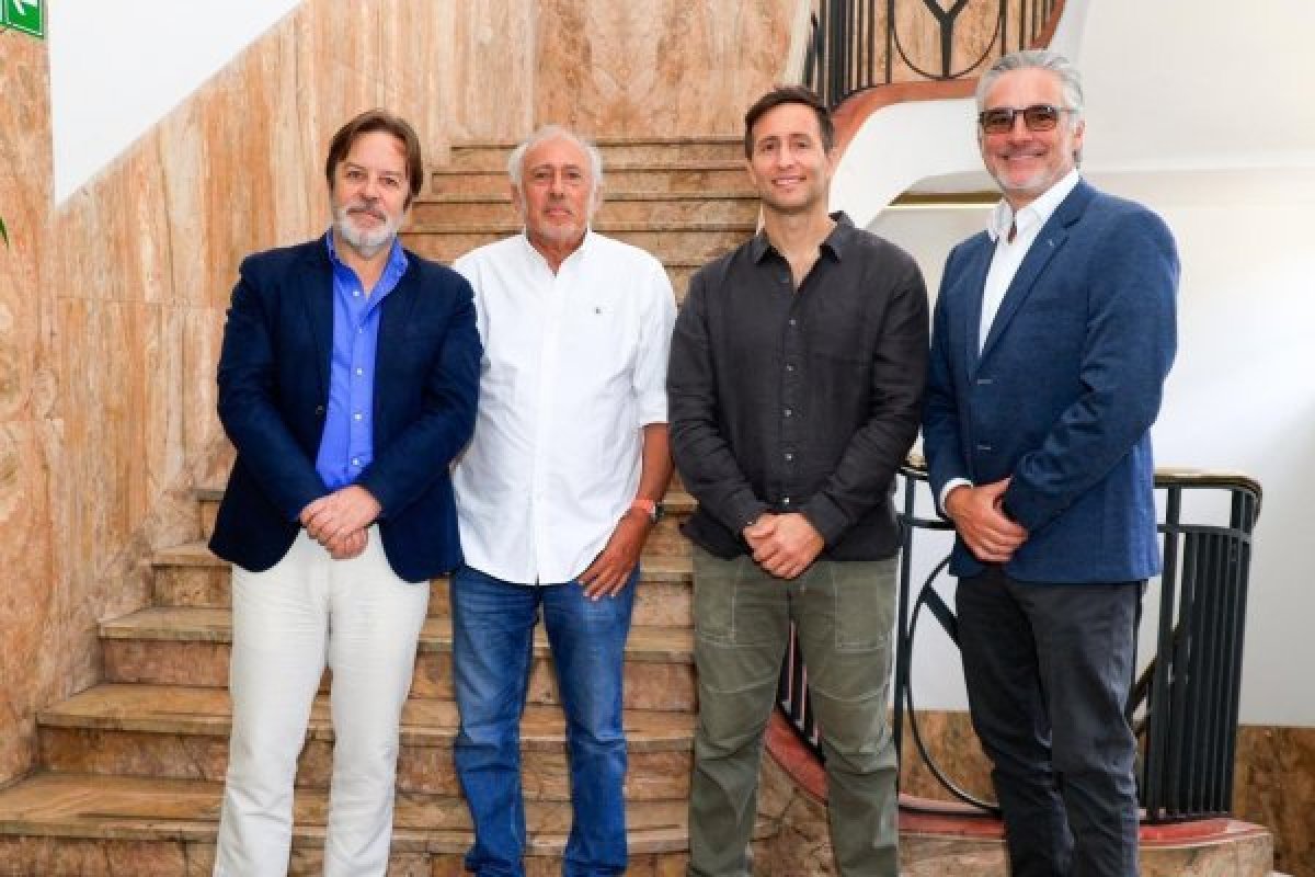 <p>Te lo explico en DF | Se cierra la venta de Chilevisión a holding de Jorge Carey, Tomás Yankelevich y Edgar Spielmann</p>