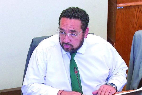 Gobierno propone acuerdo para destrabar proyecto que termina con el CAE