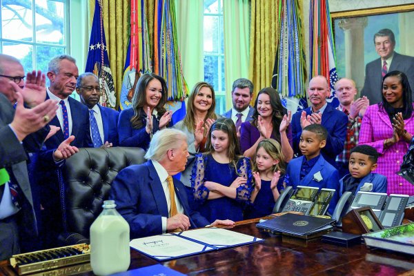 <p>Agenda electoral Impulsa intervenciones de Trump en las empresas</p>