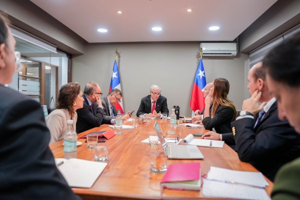 <p>Kast fija prioridades ante los incendios y confirma presentación de gabinete este martes: “Nuestra responsabilidad será la reconstrucción de vivienda e infraestructura crítica”</p>