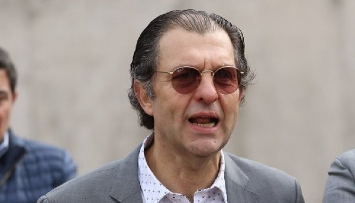 <p>Sociedad ligada a Aníbal Mosa lanza OPA por Blanco y Negro para adquirir hasta 30 millones de acciones Serie B</p>