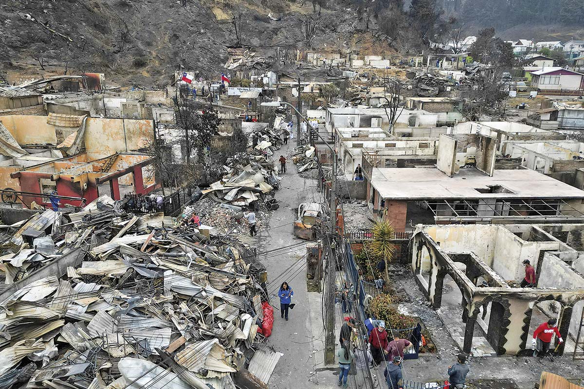<p>Hay siete establecimientos educativos y cuatro centros de salud afectados. Foto: Reuters</p>