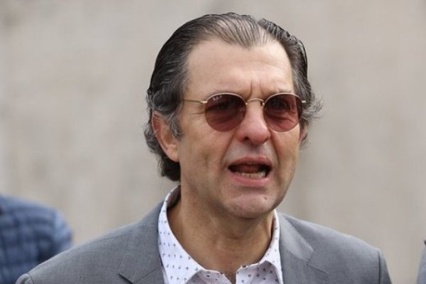 <p>Sociedad ligada a Aníbal Mosa lanza OPA por Blanco y Negro para adquirir hasta 30 millones de acciones Serie B</p>