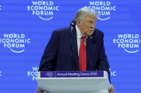 Trump descarta acción militar en Groenlandia, pero insiste en adherirla: “Necesitamos propiedad para defenderla”