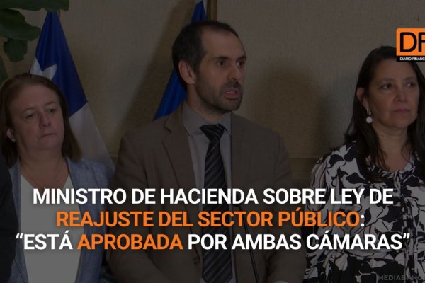<p>Ahora en DF | Ministro de Hacienda sobre Ley de reajuste del sector público: "Está aprobada por ambas cámaras"</p>