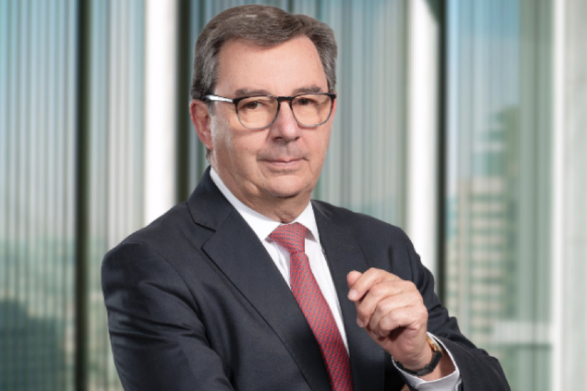 <p>Las normas de retiro y el almuerzo de socios con sabor a despedida en Barros & Errázuriz, el bufete cofundado por Fernando Barros</p>