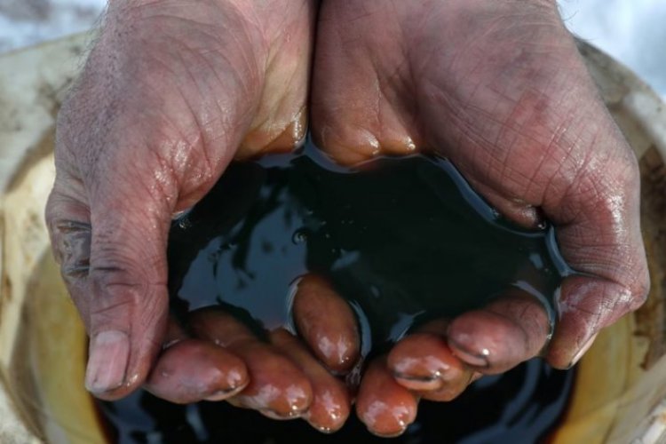 <p>México evalúa detener envíos de petróleo a Cuba ante temores de represalias de Trump</p>