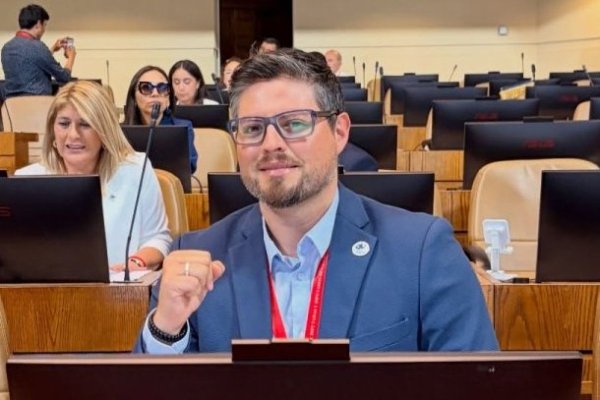 <p>Juan Valenzuela (PDG): “Tenemos un número mágico que nos permite hacer mayoría para un lado o para otro”</p>