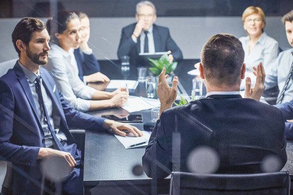 <p>Más allá de Latam y Falabella, las otras empresas en que las AFP buscan directores</p>