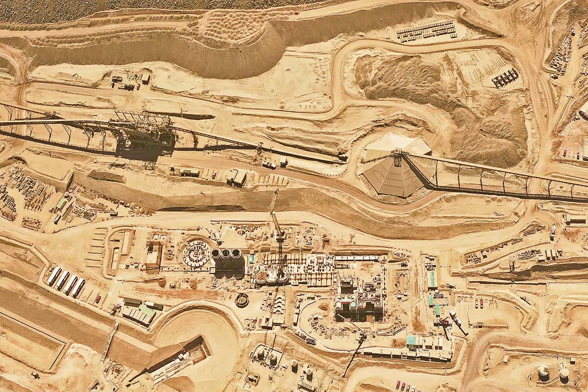 <p>Minera Mantoverde presenta "oferta final" a trabajadores que suman 26 días en huelga: incluye bono de término de conflicto por $ 15 millones</p>