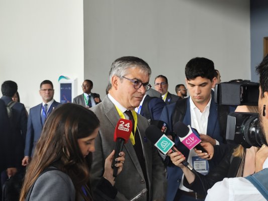 <p>Desde Panamá, exministro Marcel respalda el despliegue de los futuros ministros de Kast en foro económico</p>