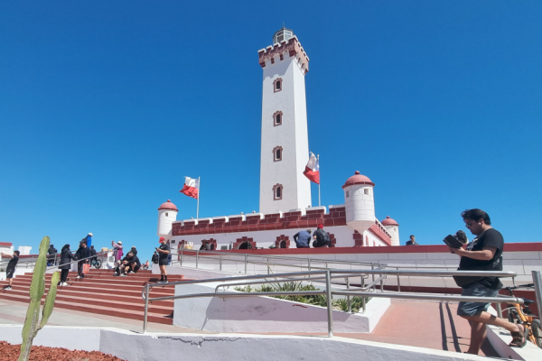 <p>Seremi de Salud abre sumario y decreta cierre de tradicional Paseo El Faro en La Serena por incumplimiento sanitario</p>