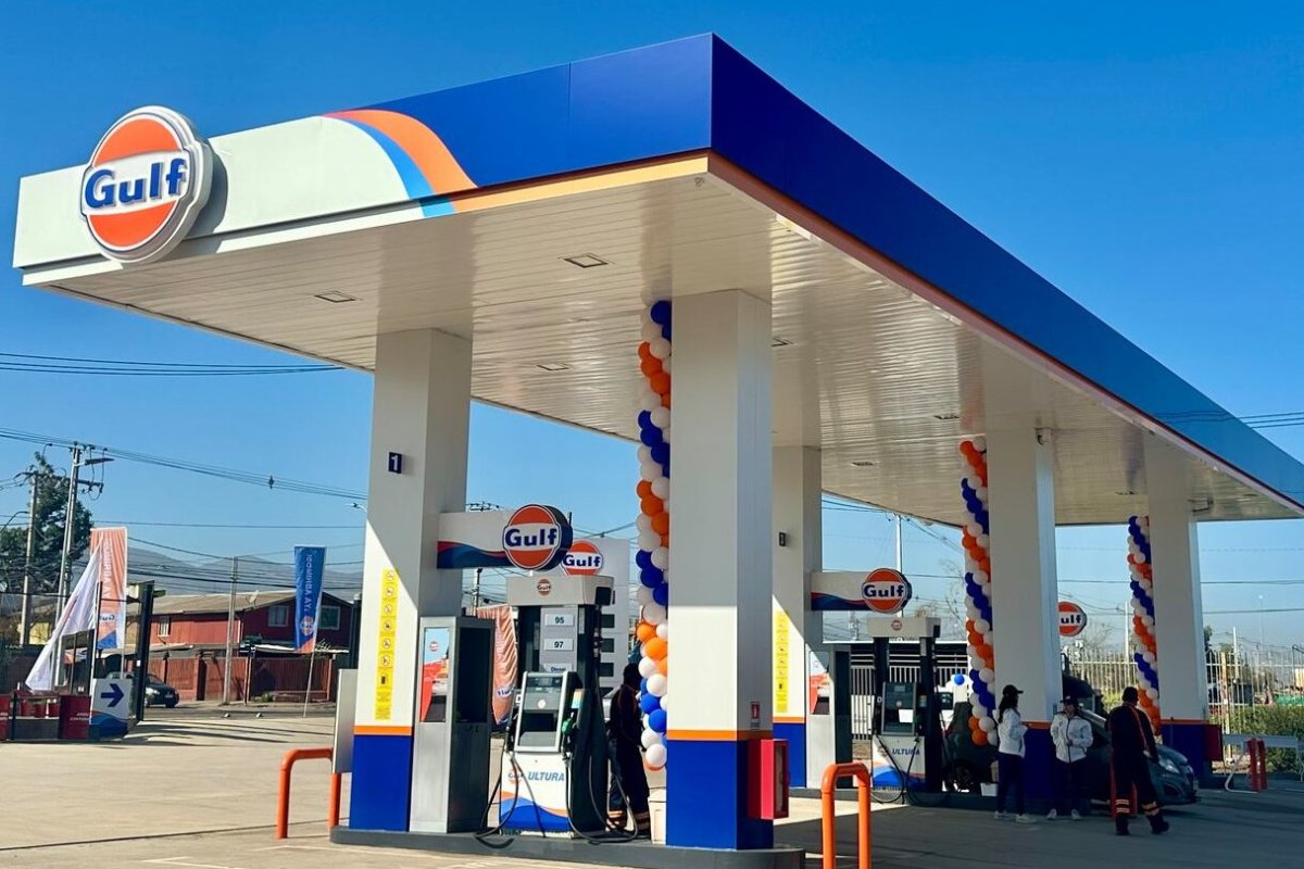 <p>Cadena estadounidense Gulf debuta en la Región del Biobío con cuatro estaciones de combustible y proyecta otras 16 aperturas para este año</p>