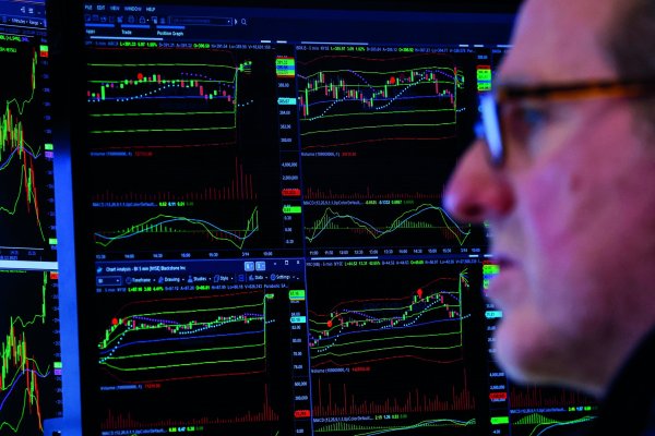 "Sell América" llega a Chile: inversionistas locales venden fondos accionarios de EEUU