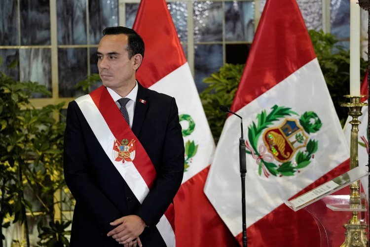 <p>Investigado por Fiscalía: Presidente de Perú autoriza abrir el secreto de sus comunicaciones por escándalo "Chifagate"</p>
