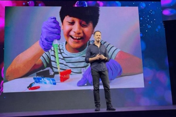 <p>miniPCR: la biotech usada por la NASA que llega a los colegios en Chile</p>