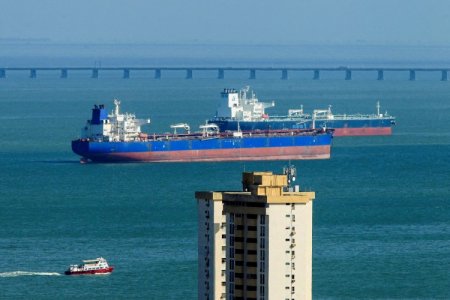 Chevron promete un control estricto del gasto en Venezuela mientras EEUU presiona a las grandes petroleras para que inviertan en el país