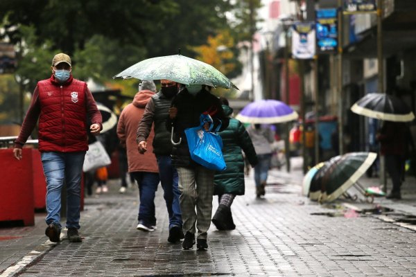 Tormentas eléctricas en el Biobío: Senapred y Jedena activaron protocolos por riesgo de deslizamientos en zonas siniestradas