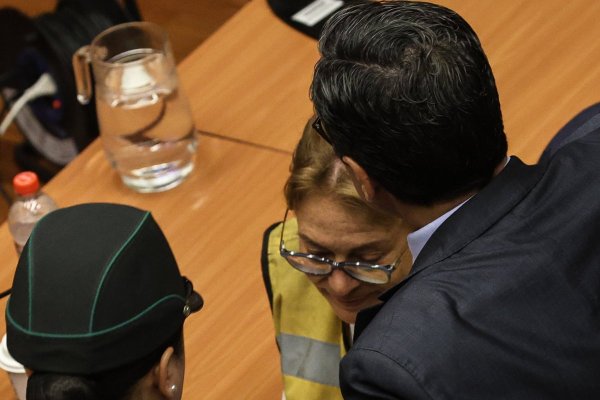 Decretan prisión preventiva para la exministra de la Corte Suprema Ángela Vivanco por el caso “muñeca bielorrusa”