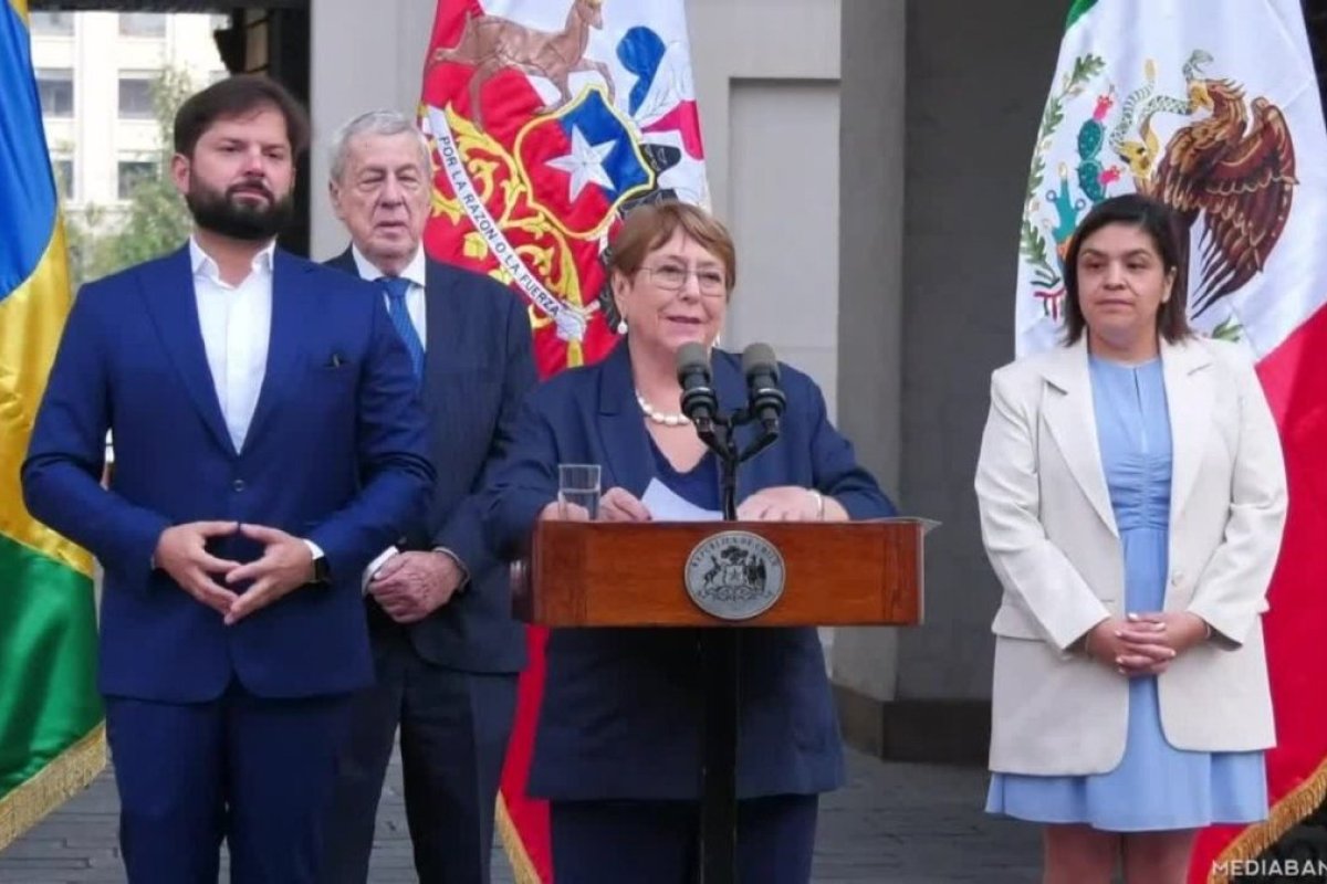 <p>Ahora en DF | Bachelet agradece apoyo en candidatura a la ONU: "Asumo la tremenda responsabilidad que esto significa"</p>