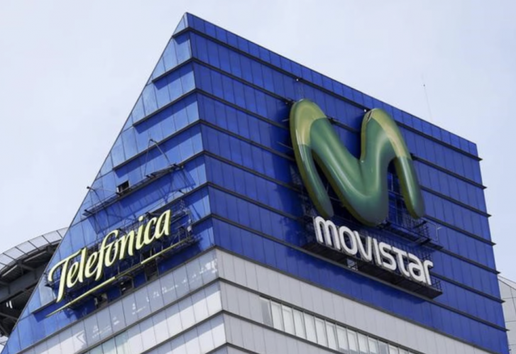 <p>Tigo avanza en la toma de control de Movistar en Colombia luego de la presentación de ofertas</p>