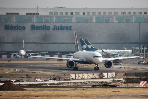 <p>Aeroméxico solicita tercera terminal para atender demanda en el Aeropuerto Internacional de la Ciudad de México</p>