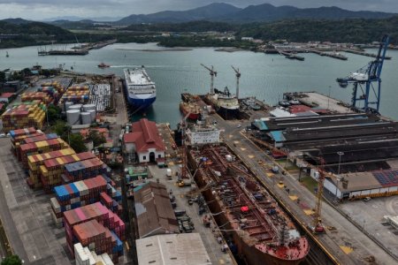 China CK Hutchison de Hong Kong lleva a Panamá a arbitraje por el fallo sobre los puertos del canal
