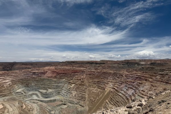 <p>BHP ingresará en primer semestre EIA para extensión operacional de Cerro Colorado con nuevo sistema de suministro hídrico de aguas residuales</p>