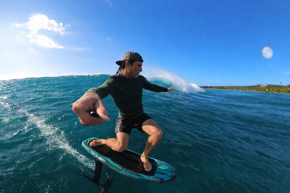 <p>Cómo un puertorriqueño creó la tabla eléctrica que revolucionó el surf en chile</p>