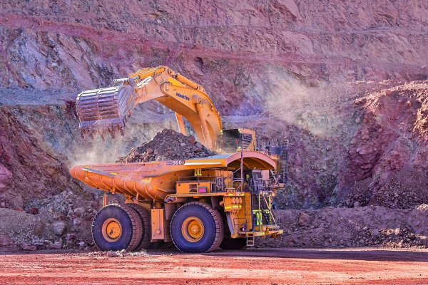 <p>¿El boom del cobre podría acabar con la pobreza en Chile? Las lecciones y cifras que dejó el anterior superciclo</p>