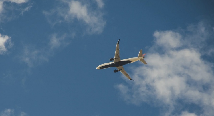 <p>Air Canada suspende vuelos a Cuba mientras crece alerta entre aerolíneas por falta de combustible en la isla</p>