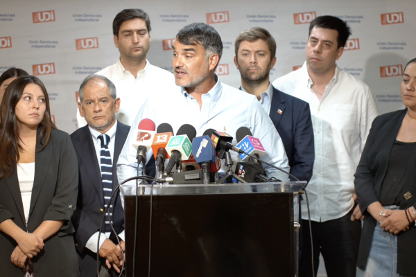 <p>"Ha decidido mentirle al país": la UDI responde le Boric por sala cuna y se abre a avanzar en el proyecto con los números sobre la mesa</p>