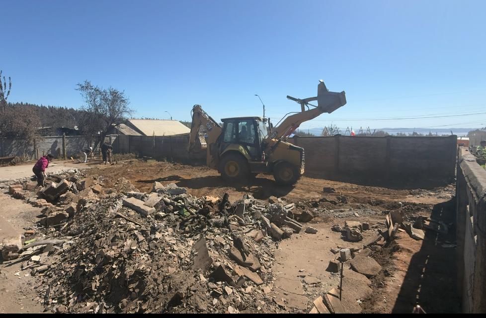 <p>Gobierno y sector de la construcción se coordinan para asegurar stock y mantener precios tras pago de Bolsillo Electrónico de Emergencia</p>