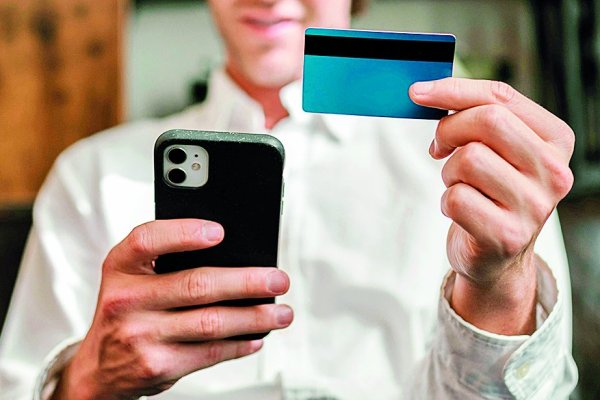 Número de personas que tienen clave digital para entrar a su banco cae 6,5% en un año, pero cuentas corrientes crecen 14,6%