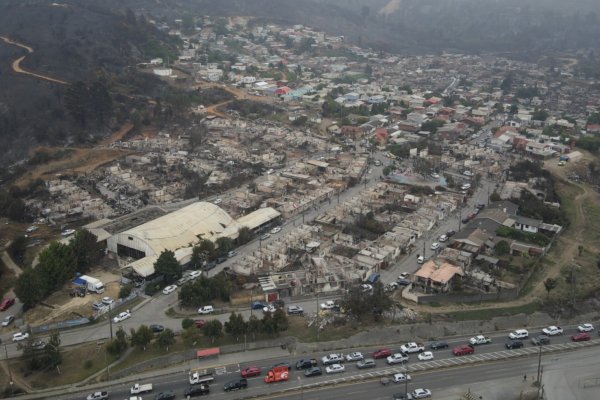 <p>Alcalde de Penco exige a Contraloría supervisión especial en reconstrucción e insiste en levantar villas transitorias</p>