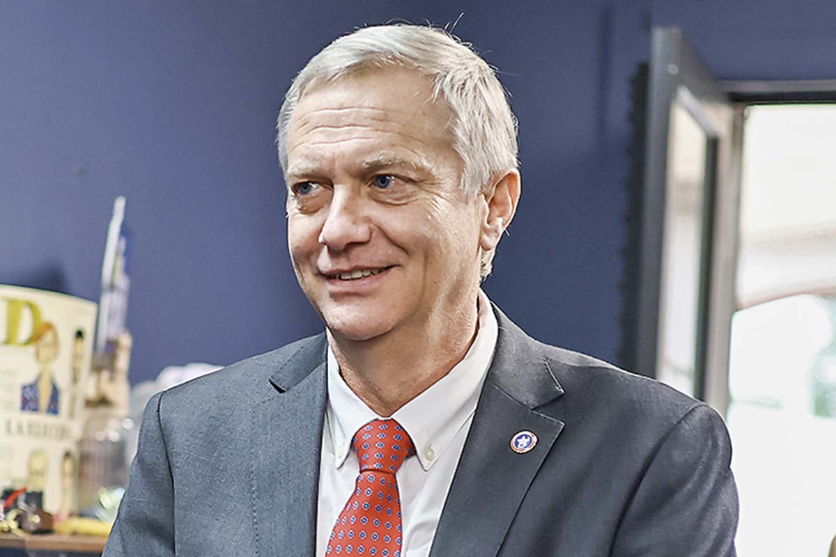 <p>Kast llama a “respetar nuestras instituciones” en medio de polémica por Gendarmería</p>