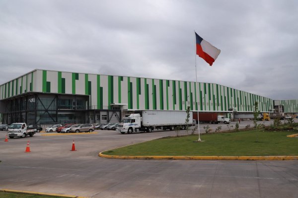 Confuturo afina compra de 50% de Centro Industrial Chorrillos a fondo de renta inmobiliaria de Sura